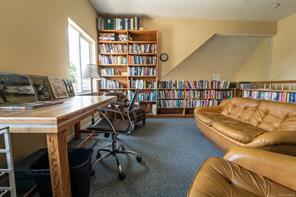 3572 Arbutus Dr — listing photo 44 of 60