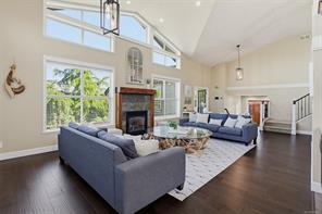 601 Sentinel Dr — listing photo 15 of 80