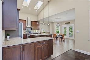 601 Sentinel Dr — listing photo 23 of 80