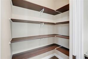 601 Sentinel Dr — listing photo 25 of 80