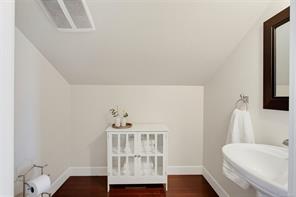 601 Sentinel Dr — listing photo 42 of 80