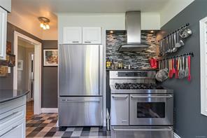 886 Cunningham Rd — listing photo 23 of 98