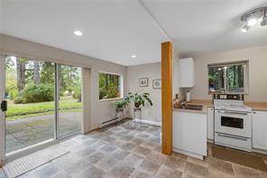 1769 Errington Rd — listing photo 33 of 54