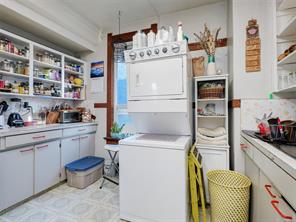 1029 Queens Ave — listing photo 17 of 40