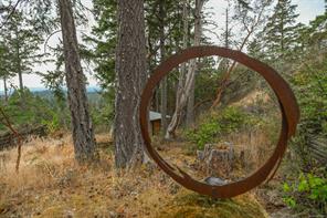 3326 Port Washington Rd — listing photo 44 of 68