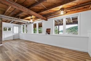 936 Arbutus Ave — listing photo 41 of 47