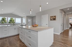 721 Timberline Dr — listing photo 14 of 65