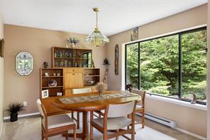 7084 Willis Point Rd — listing photo 14 of 35