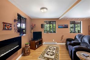 7084 Willis Point Rd — listing photo 21 of 35