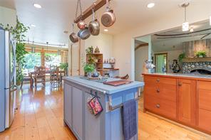 1860 Ashling Rd — listing photo 30 of 82