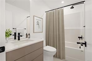 10-907 Redfern St — listing photo 16 of 31