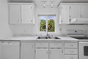 88-7583 Central Saanich Rd — listing photo 15 of 28