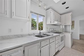 88-7583 Central Saanich Rd — listing photo 16 of 28