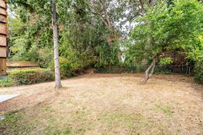 2734 Avebury Ave — listing photo 33 of 57