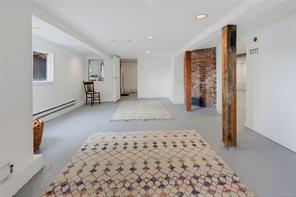 2734 Avebury Ave — listing photo 41 of 57