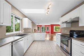 452 Thetis Dr — listing photo 19 of 91