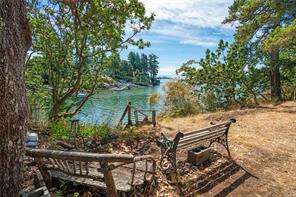 310 Bessborough Ave — listing photo 20 of 41