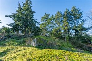 310 Bessborough Ave — listing photo 34 of 41