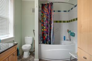 428 2nd Ave — listing photo 32 of 37