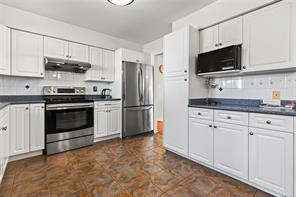 1083 26th St — listing photo 18 of 69