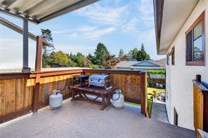 1083 26th St — listing photo 30 of 69