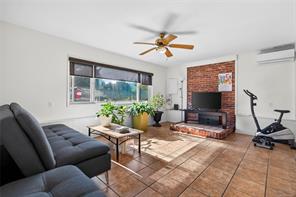 1083 26th St — listing photo 34 of 69
