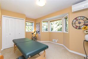 8571 Kingcome Cres — listing photo 25 of 40