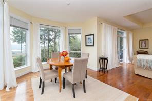 6082 Copper View Lane — listing photo 14 of 60