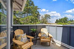 101-3916 Carey Rd — listing photo 34 of 39