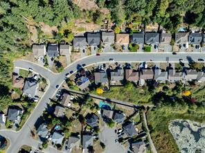 4884 Fairbrook Cres — listing photo 43 of 45
