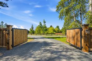 859 Andreef Rd — listing photo 17 of 94