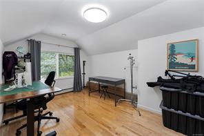4151 Quadra St — listing photo 29 of 47