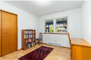 711 Miller Ave — listing photo 20 of 47