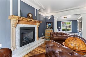 1000 Kingsley Cres — listing photo 15 of 99