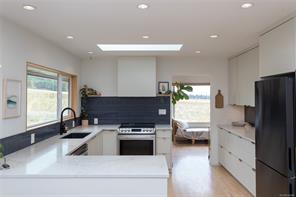 2105 Straitsview Rd — listing photo 21 of 67