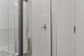 302-7162 West Saanich Rd — listing photo 26 of 43