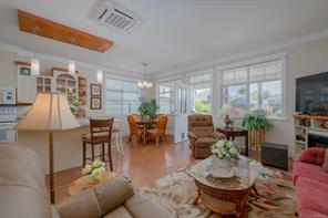 1085 Tara Cres — listing photo 14 of 60