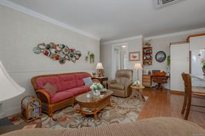 1085 Tara Cres — listing photo 16 of 60