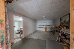 1085 Tara Cres — listing photo 39 of 60
