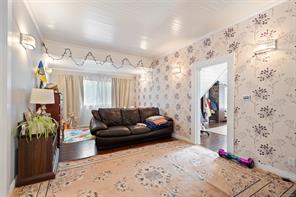 1746 Pembroke St — listing photo 23 of 38
