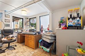 1746 Pembroke St — listing photo 33 of 38