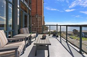 807-21 Dallas Rd — listing photo 23 of 47