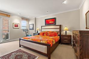 807-21 Dallas Rd — listing photo 26 of 47