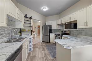 405-220 Island Hwy — listing photo 33 of 46