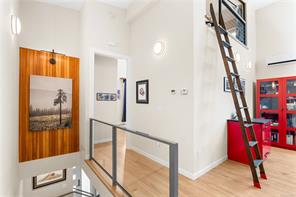 1704 Coronation Ave — listing photo 15 of 35