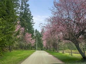 899,875 Andreef Rd, Qualicum Beach