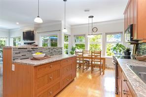 7348 Ridgedown Crt — listing photo 18 of 61