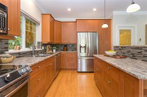 7348 Ridgedown Crt — listing photo 19 of 61
