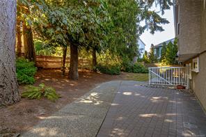 7348 Ridgedown Crt — listing photo 44 of 61