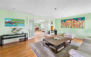 2881 Phyllis St — listing photo 17 of 85